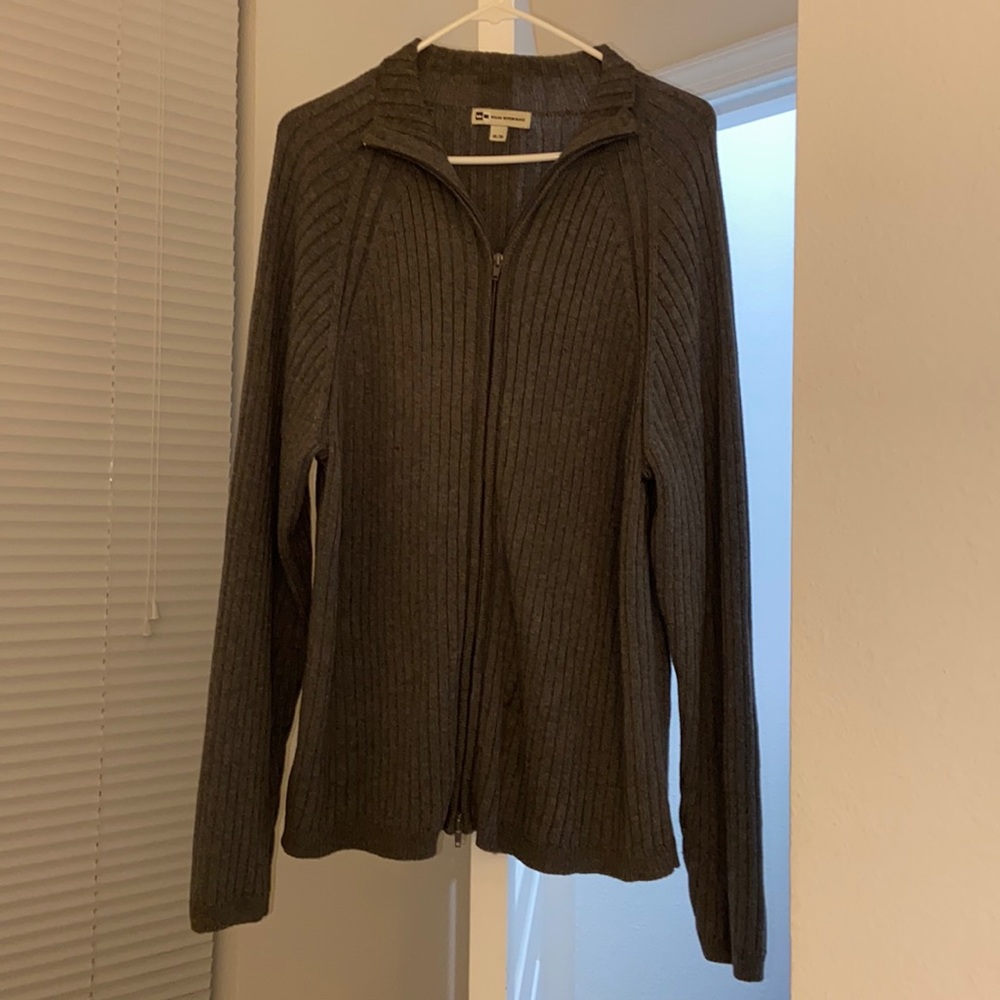 Wilke Rodriguez grey zipper cardigan.